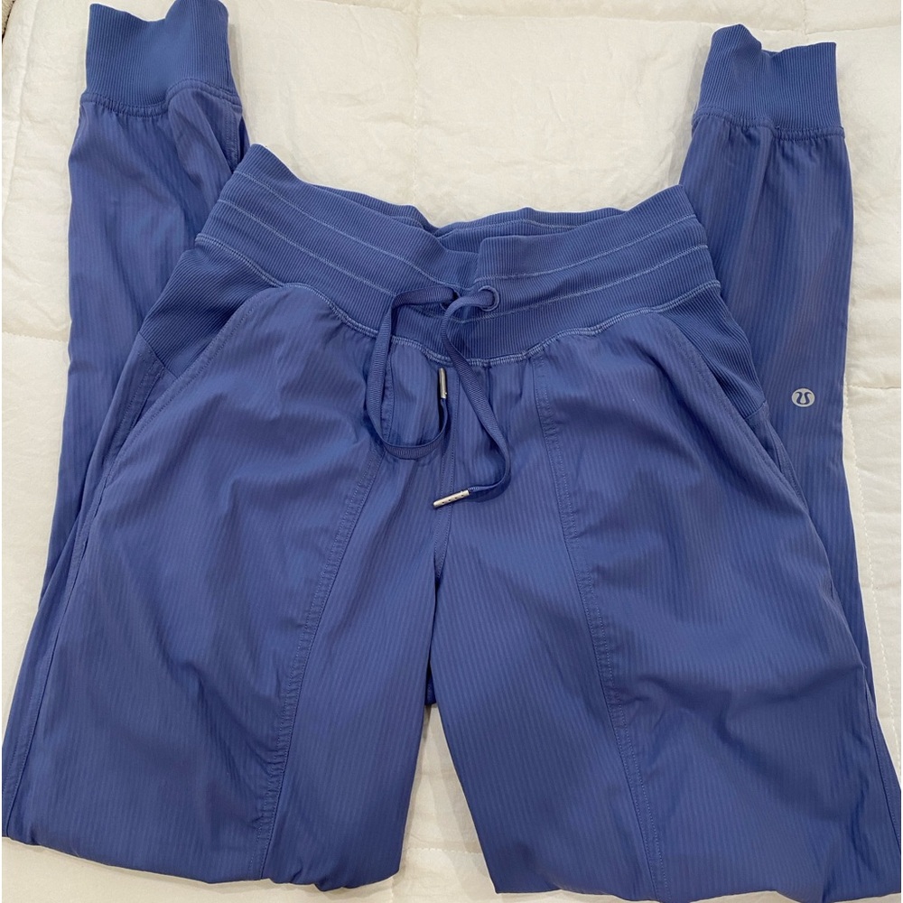 Lululemon dance studio mid rise joggers full length, size 2